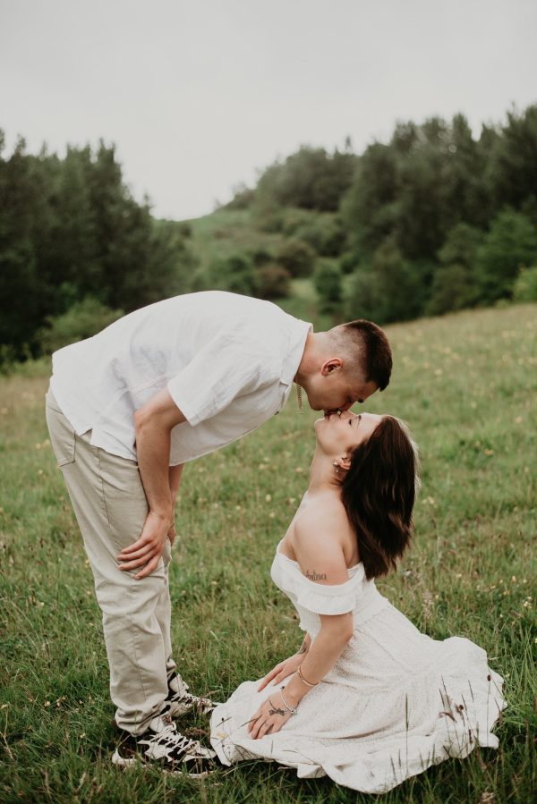 Couples outdoors shoot