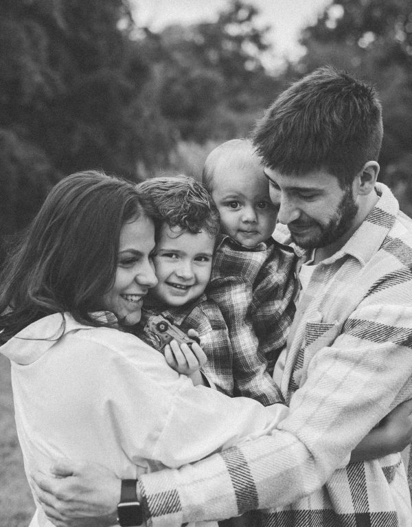 Family outdoors shoot